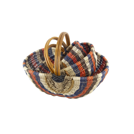 panier en rotin et corde coloré rouge bleu blanc et noir