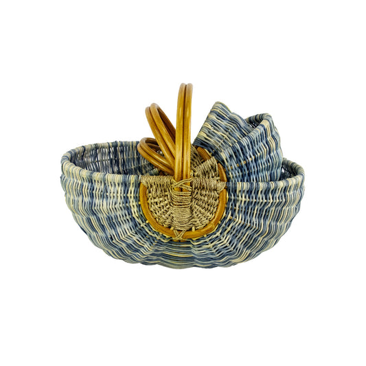 panier en rotin et corde bleu et blanc