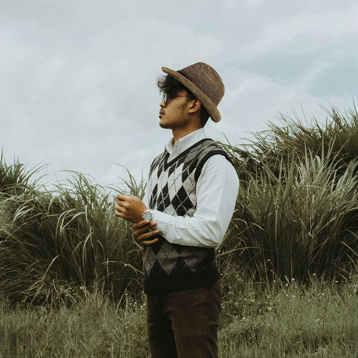 Chapeau homme borsalino gris en raphia