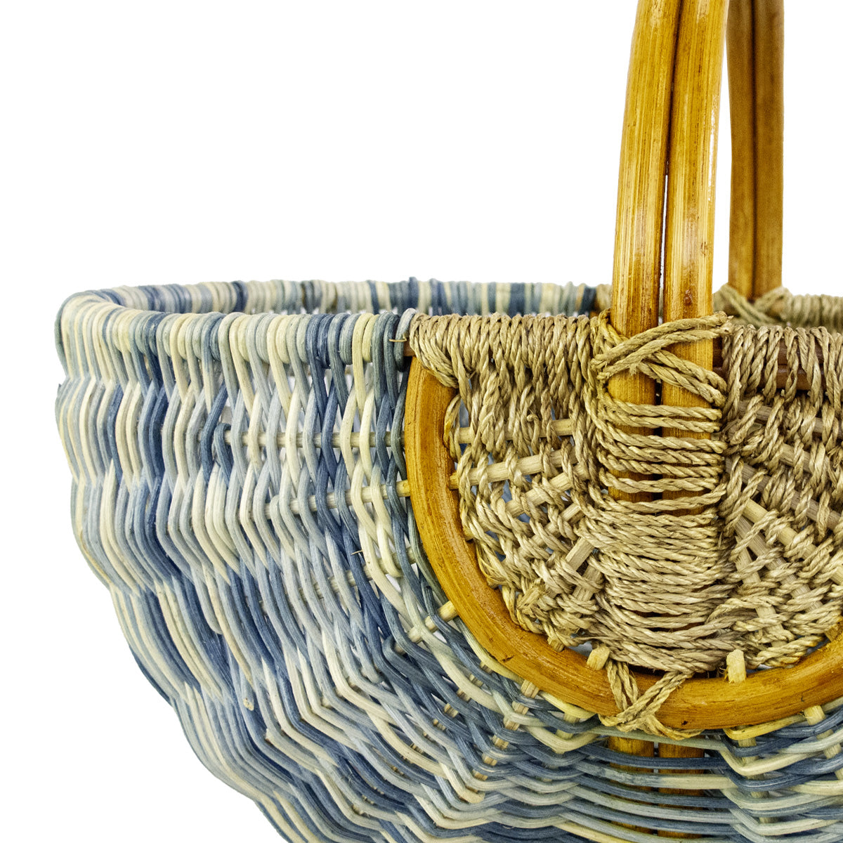 panier en rotin et corde bleu et blanc