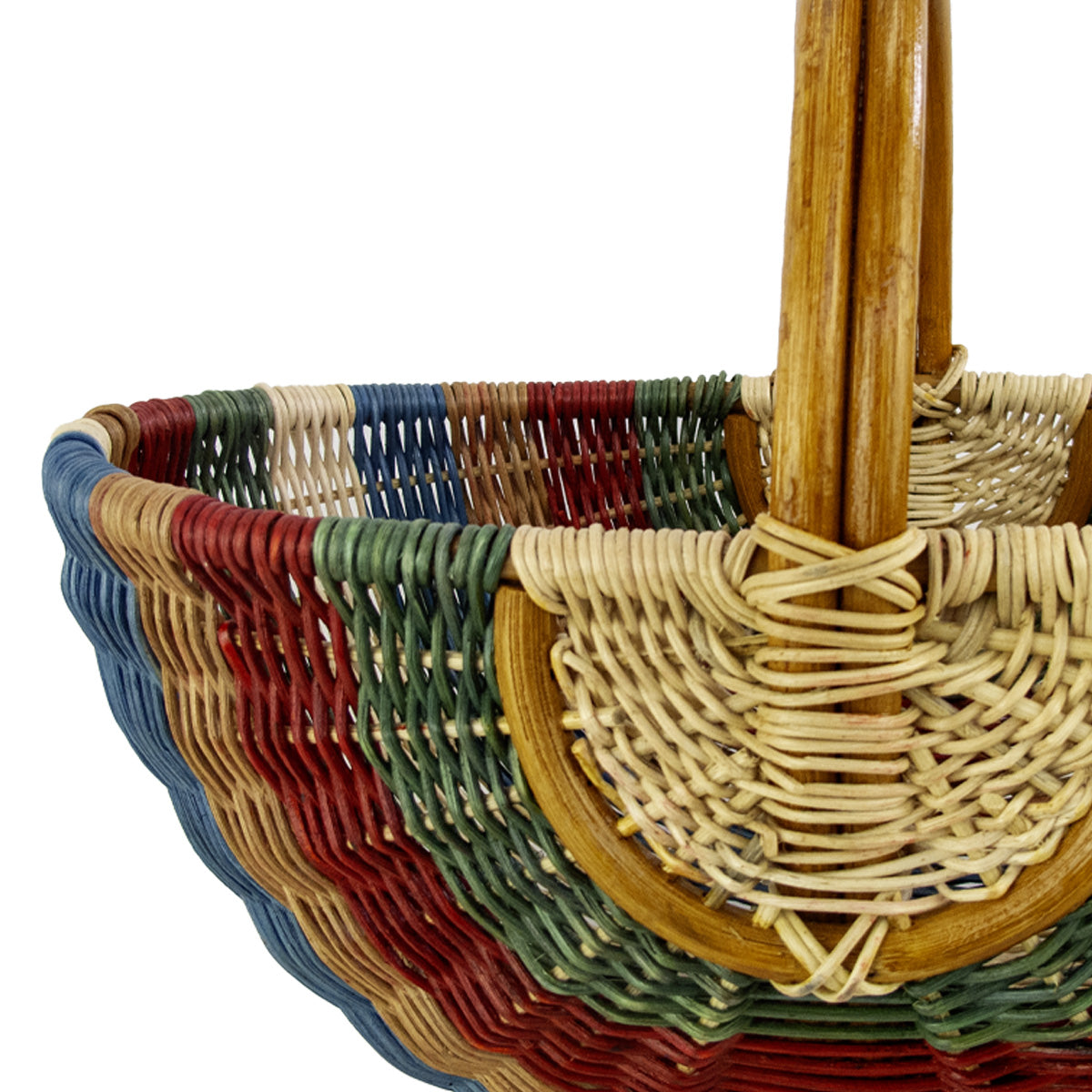 panier en rotin et corde coloré rouge bleu blanc marron et vert