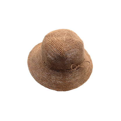 alt chapeau cloche en raphia pour l'été